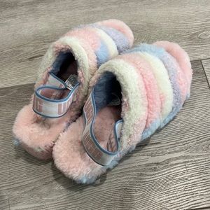 Ugh slippers/slides